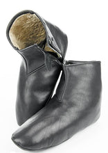 Load image into Gallery viewer, Men&#39;s Islamic Zippered Sheepskin Leather Socks